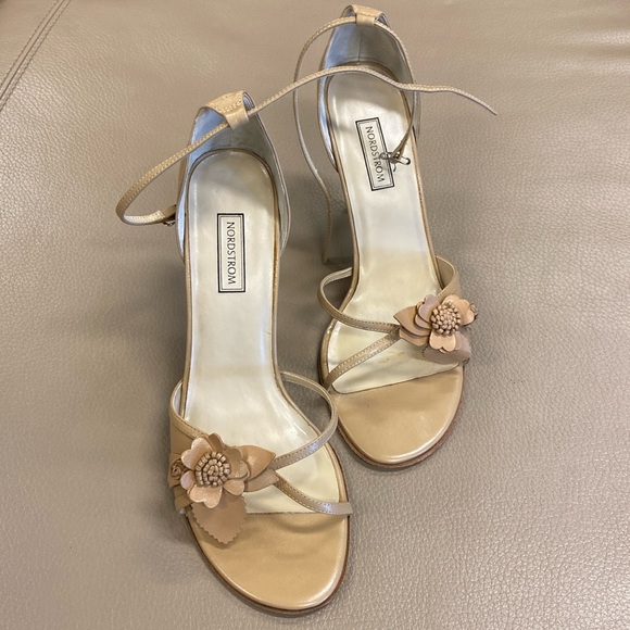 Nordstrom Shoes - Nordstrom 3 1/2” High Heels - Vintage - Size 8